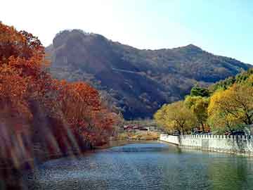 特写｜工艺美术大师祖孙三代，在湖北蕲春传承管窑